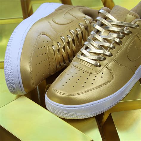 nike air force sterretjes|air force 1 sneaker gold.